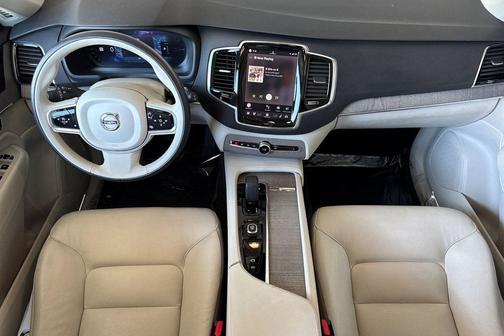 2023 Volvo XC90 Recharge Plug-In Hybrid T8 Plus Bright Theme 7-Seater