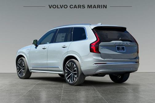 2026 Volvo XC90 Plug-In Hybrid T8 Plus 7-Seater