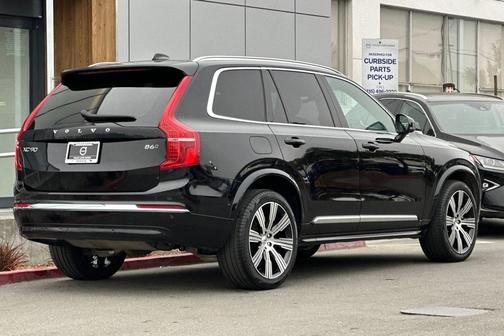2024 Volvo XC90 B6 Ultimate Bright Theme 7-Seater