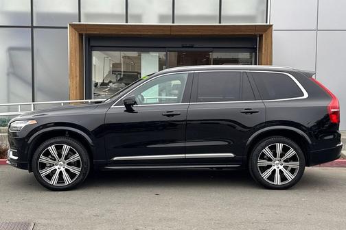 2024 Volvo XC90 B6 Ultimate Bright Theme 7-Seater