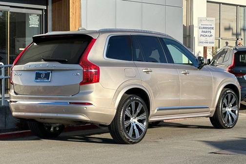 2025 Volvo XC90 Plug-In Hybrid T8 Ultra 6-Seater