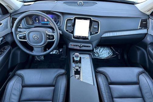 2025 Volvo XC90 Plug-In Hybrid T8 Ultra 6-Seater
