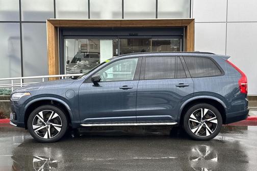 2022 Volvo XC90 Recharge Plug-In Hybrid T8 R-Design 7 Passenger