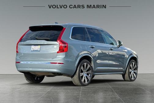 2023 Volvo XC90 Recharge Plug-In Hybrid T8 Ultimate Bright Theme 7-Seater