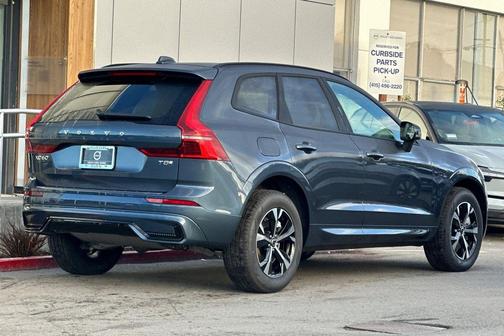 2026 Volvo XC60 Plug-In Hybrid Core, T8 AWD Electric/Gasoline, Dark