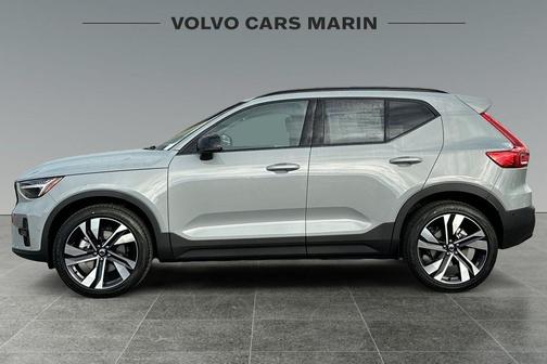 2026 Volvo XC40 B5 Ultra