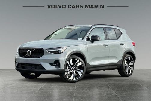 2026 Volvo XC40 B5 Ultra