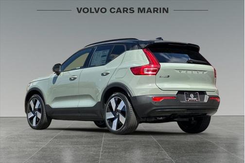 2025 Volvo EX40 Twin Motor Ultra