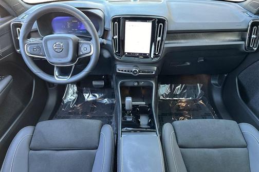2023 Volvo C40 Recharge Pure Electric Twin Plus