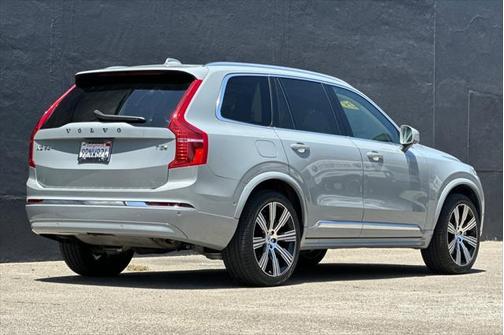 2025 Volvo XC90 Plug-In Hybrid T8 Ultra 6-Seater