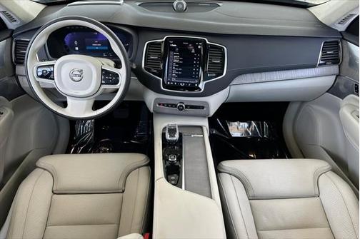 2025 Volvo XC90 Plug-In Hybrid T8 Ultra 6-Seater