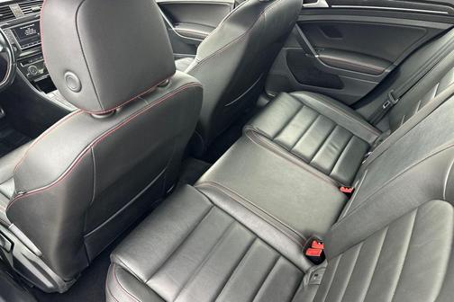 2016 Volkswagen Golf GTI 2.0T SE 4-Door
