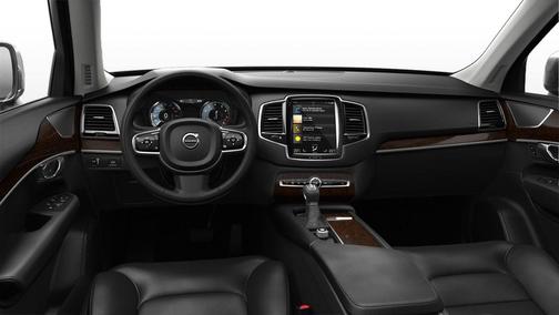 2018 Volvo XC90 T6 Momentum