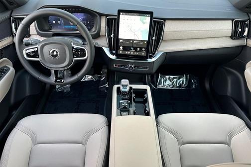 2026 Volvo XC90 B5 Plus 7-Seater