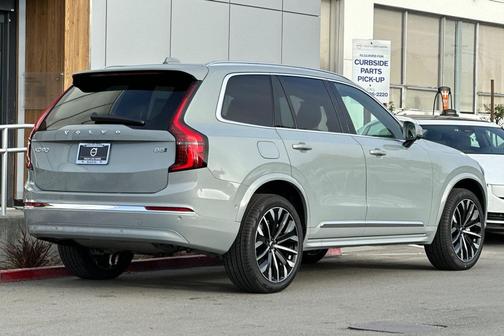 2026 Volvo XC90 B5 Plus 7-Seater