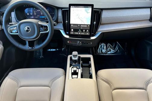 2026 Volvo XC90 Plug-In Hybrid T8 Plus 7-Seater