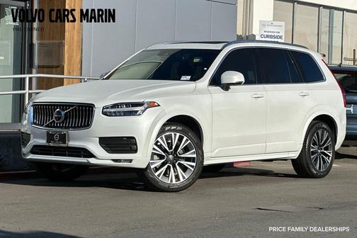 2022 Volvo XC90 T6 Momentum