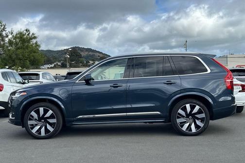 2024 Volvo XC90 Recharge Plug-In Hybrid T8 Ultimate 6-Seater