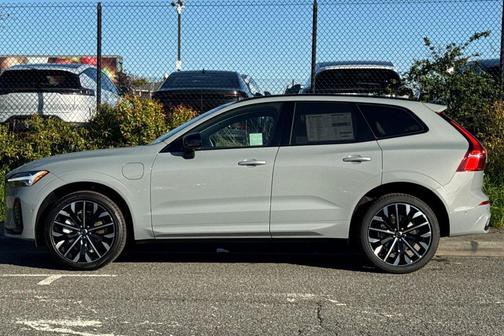 2026 Volvo XC60 Plug-In Hybrid Ultra, T8 AWD Electric/Gasoline, Dark