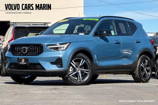 2024 Volvo XC40 B5 Core
