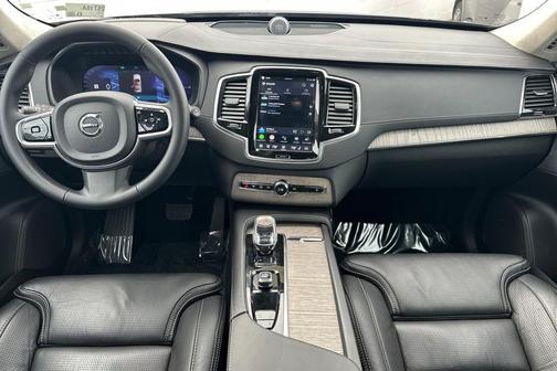 2023 Volvo XC90 Recharge Plug-In Hybrid T8 Ultimate 6-Seater