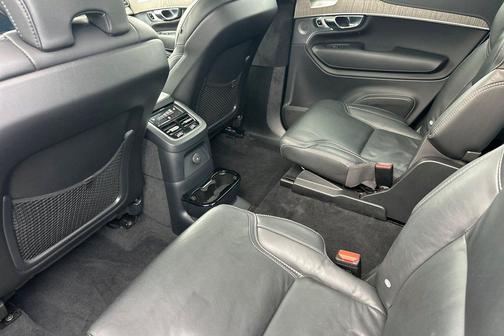 2023 Volvo XC90 Recharge Plug-In Hybrid T8 Ultimate 6-Seater