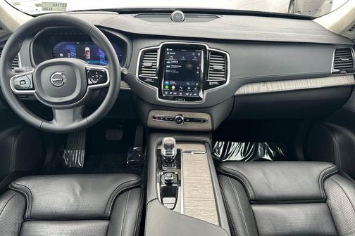 2023 Volvo XC90 Recharge Plug-In Hybrid T8 Ultimate 6-Seater