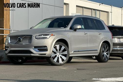 2023 Volvo XC90 Recharge Plug-In Hybrid T8 Plus Bright Theme 7-Seater