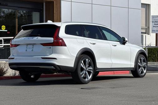 Crystal White Pearl 2026 Volvo V60 Cross Country Plus, B5 AWD Gas (mild hybrid)
