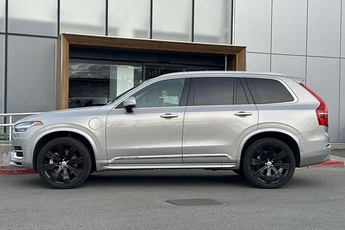 2023 Volvo XC90 Recharge Plug-In Hybrid T8 Ultimate Bright Theme 7-Seater
