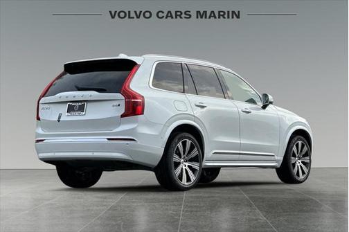 2025 Volvo XC90 B6 Plus 7-Seater