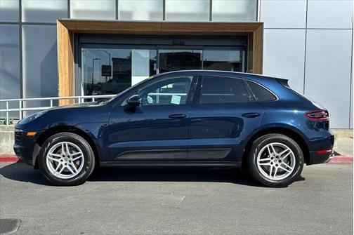 2018 Porsche Macan Base