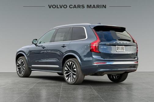 2026 Volvo XC90 Plug-In Hybrid T8 Plus 7-Seater