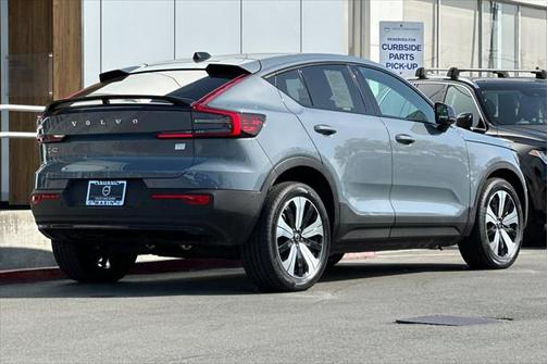 2023 Volvo C40 Recharge Pure Electric Twin Plus