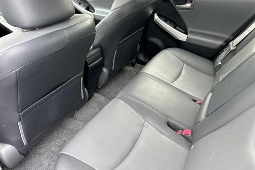 2012 Toyota Prius Plug-in Base