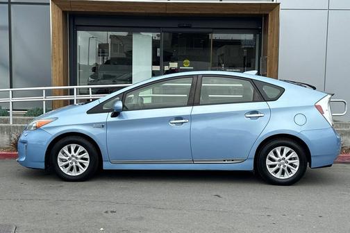2012 Toyota Prius Plug-in Base