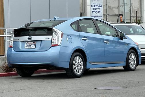 2012 Toyota Prius Plug-in Base