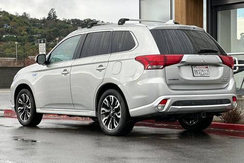 2018 Mitsubishi Outlander PHEV SEL