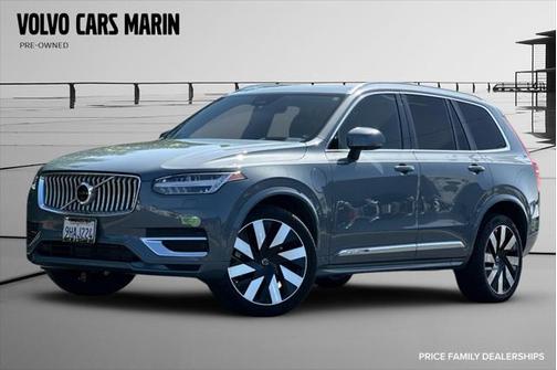 2023 Volvo XC90 Recharge Plug-In Hybrid T8 Ultimate Bright Theme 7-Seater