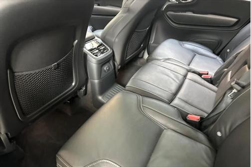 2023 Volvo XC90 Recharge Plug-In Hybrid T8 Ultimate Bright Theme 7-Seater