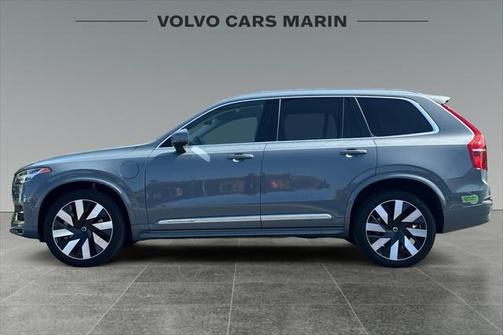 2023 Volvo XC90 Recharge Plug-In Hybrid T8 Ultimate Bright Theme 7-Seater