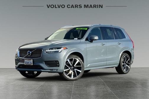 2020 Volvo XC90 T6 Momentum