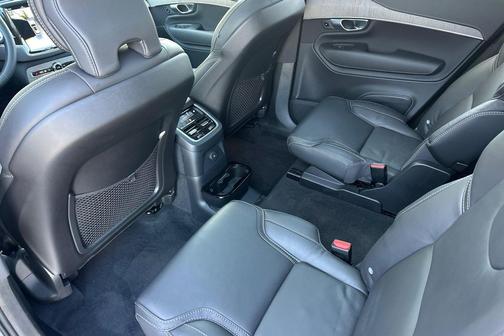 Vapour Grey Metallic 2025 Volvo XC90 Plug-In Hybrid T8 Ultra 6-Seater