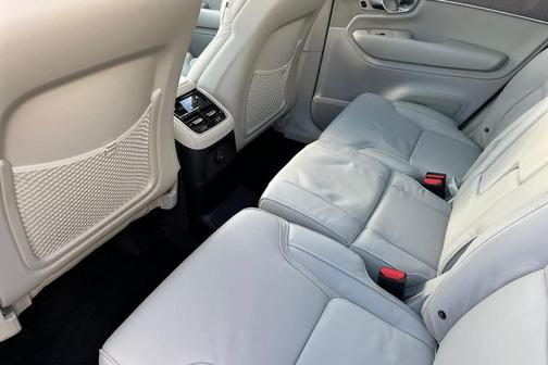 2026 Volvo XC90 Plug-In Hybrid Ultra, T8 AWD, Electric/Gasoline, Bright, 7 Seats