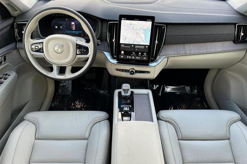 2026 Volvo XC90 Plug-In Hybrid Ultra, T8 AWD, Electric/Gasoline, Bright, 7 Seats