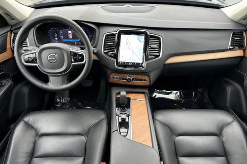 2023 Volvo XC90 Recharge Plug-In Hybrid T8 Plus 6-Seater