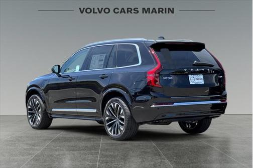 2025 Volvo XC90 Plug-In Hybrid T8 Plus 7-Seater