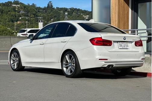2017 BMW 330 330i