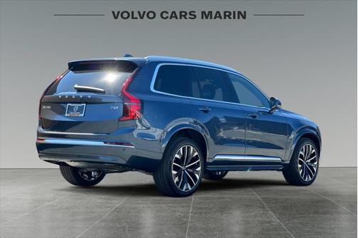 2025 Volvo XC90 Plug-In Hybrid T8 Plus 6-Seater