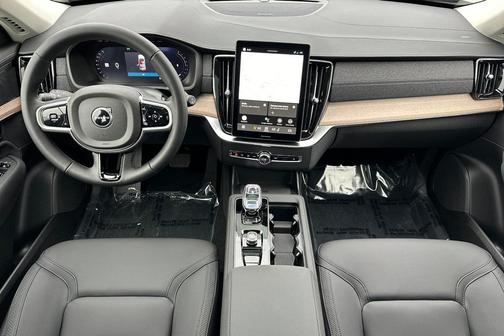 2026 Volvo XC90 B5 Plus 7-Seater